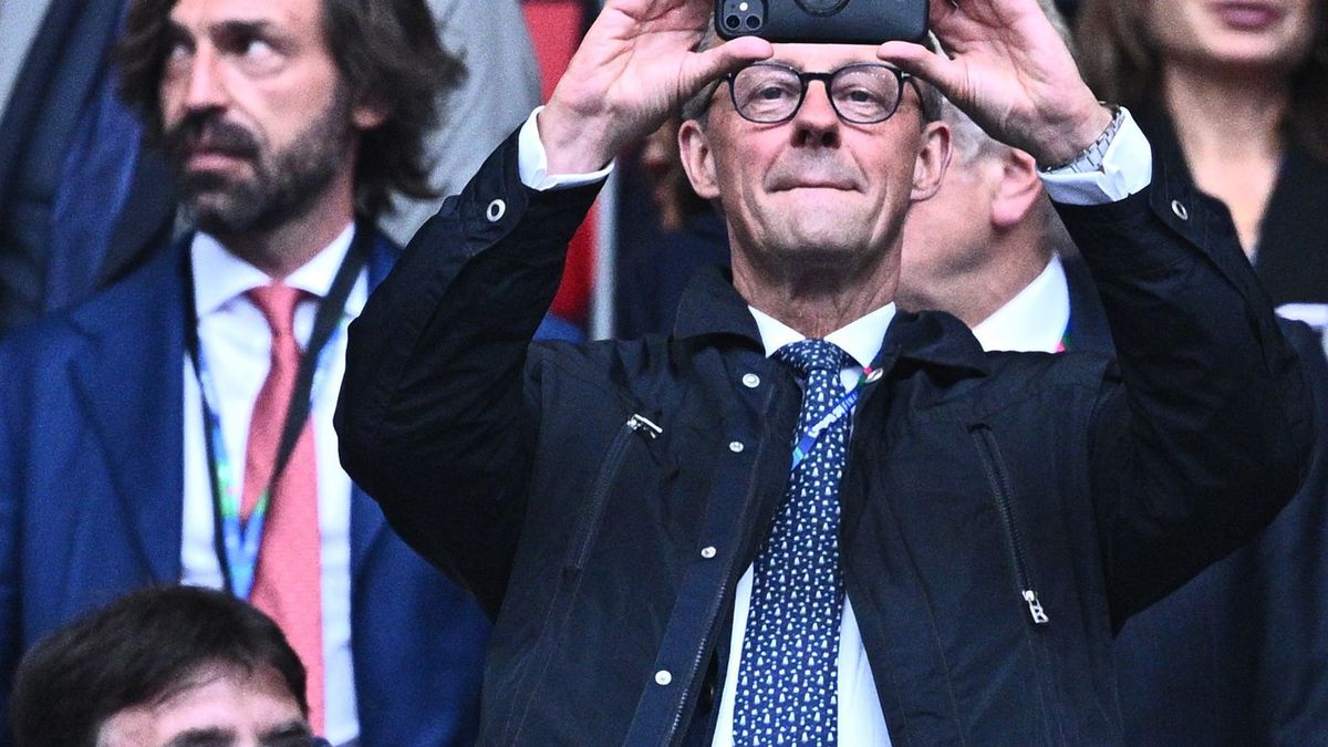 Fußball-Fan Friedrich Merz