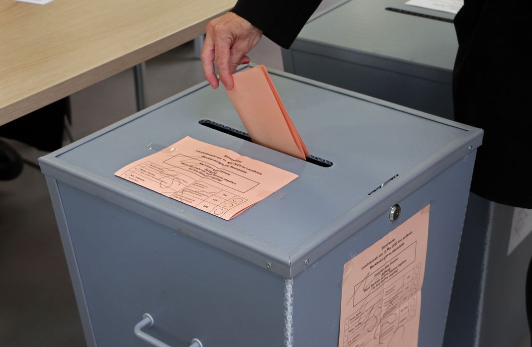 In mehreren Landkreisen in Mecklenburg-Vorpommern wird es Stichwahlen geben. 