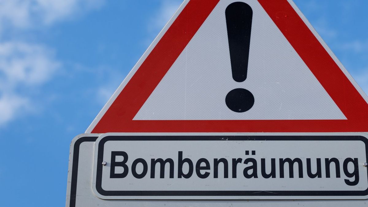 Wegen Bombenentschärfung: A4 und A559 bei Köln gesperrt