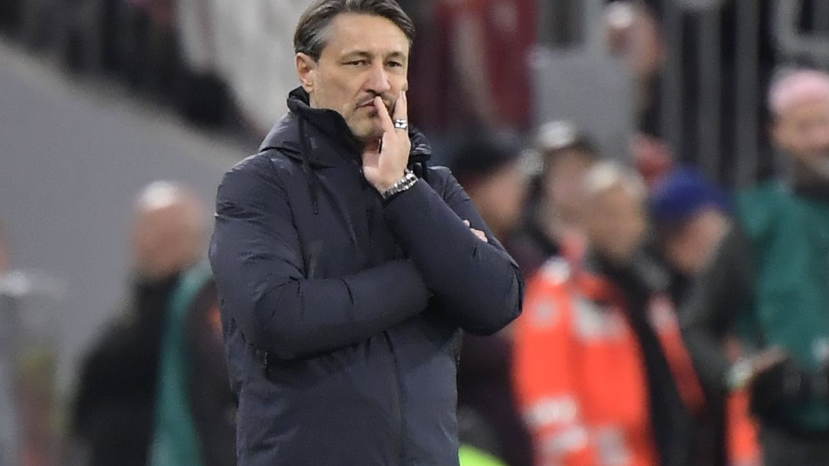 18.10.2025, xemx, Fussball 1.Bundesliga, FC Bayern Muenchen - Borussia Dortmund v.l. Trainer Niko Kovac (Borussia Dortmund) (DFL DFB REGULATIONS PROHIBIT ANY USE OF PHOTOGRAPHS as IMAGE SEQUENCES a...