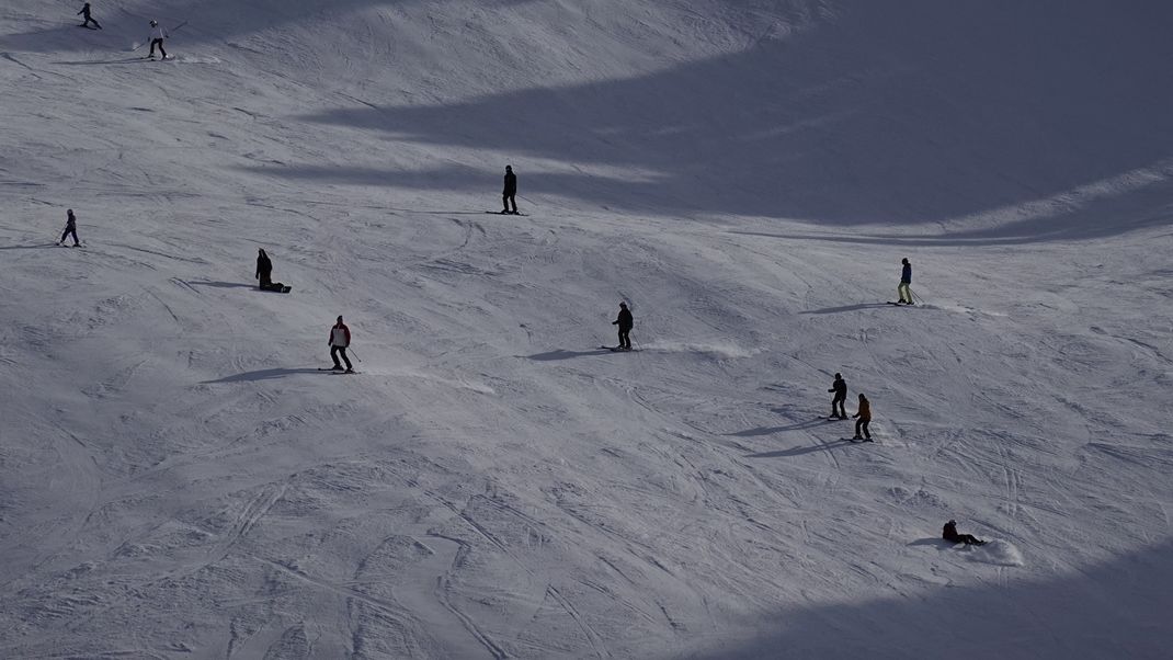 Skifahrer:innen im Gebiet Hochoetz (Archivbild).