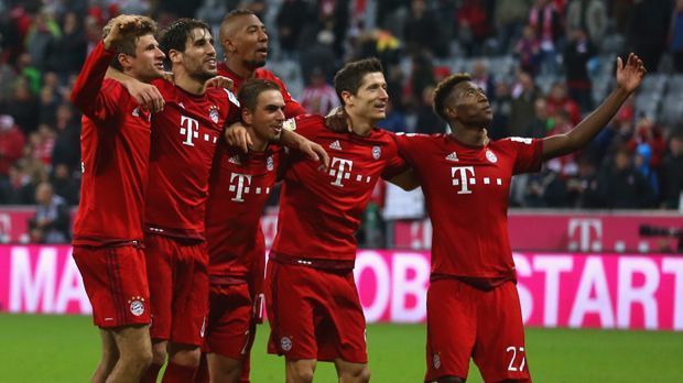 
                <strong>Bayern München</strong><br>
                Platz 2: FC Bayern München - Der Rekordmeister ist so stark wie noch nie. Unfassbare 57 Tore in nur 19 Pflichtspielen gelangen den Münchnern bisher. Das ergibt einen sagenhaften Schnitt von drei Toren pro Spiel. Allein Thomas Müller und Robert Lewandowski schießen wettbewerbsübergreifend zusammen 36 Tore. Und damit sind die Bayern nicht mal Erster ...
              