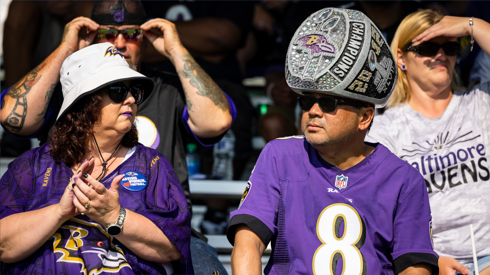 
                <strong>Platz 7: Baltimore Ravens</strong><br>
                Preis für eine Dauerkarte in der günstigsten Kategorie: 703 Dollar.
              