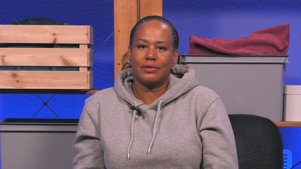 Angela ist auf Ansage von Big Brother ausgeschieden!