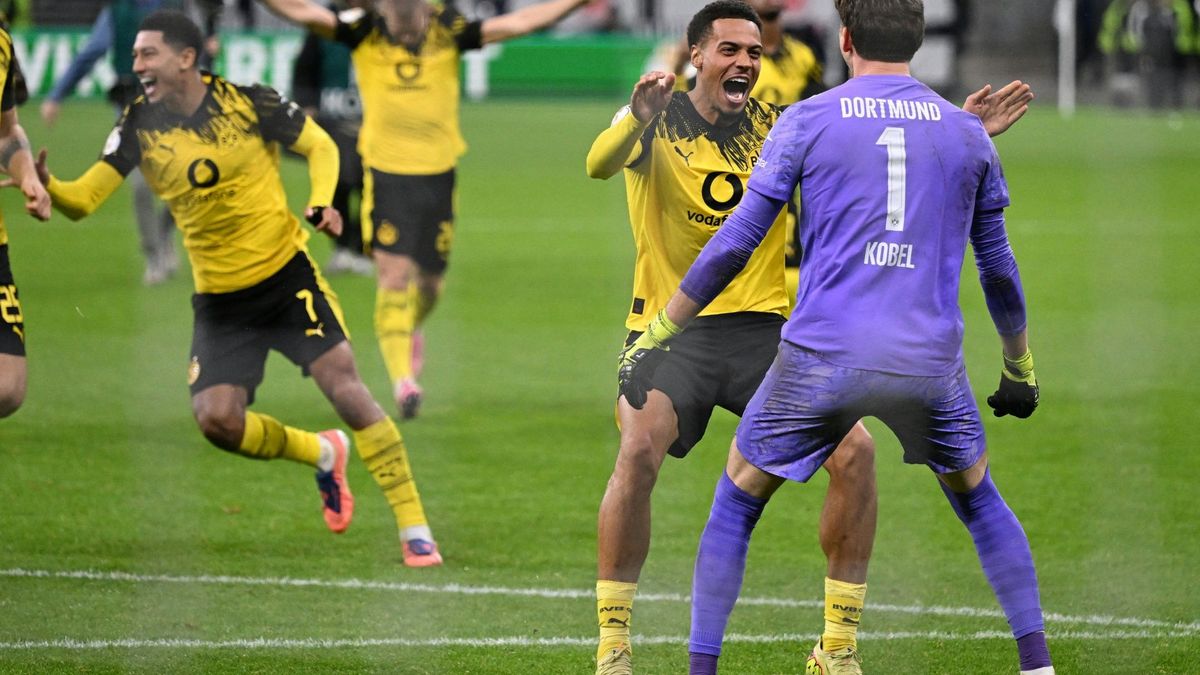 Gregor Kobel wird gefeiert