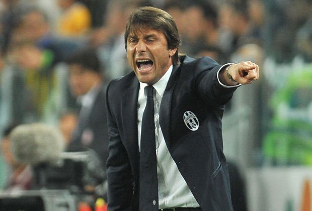 
                <strong>Juves Trainer: Antonio Conte</strong><br>
                Schon als Profi triumphierte Mittelfeldspieler Antonio Conte mit Juventus Turin fünf Mal in der Serie A, gewann zudem die Champions League. Seit dem 31. Mai 2011 schwingt der 44-Jährige bei Juve das Zepter. Seine Bilanz: Zwei Meistertitel und zwei Wahlen zum Trainer des Jahres.
              