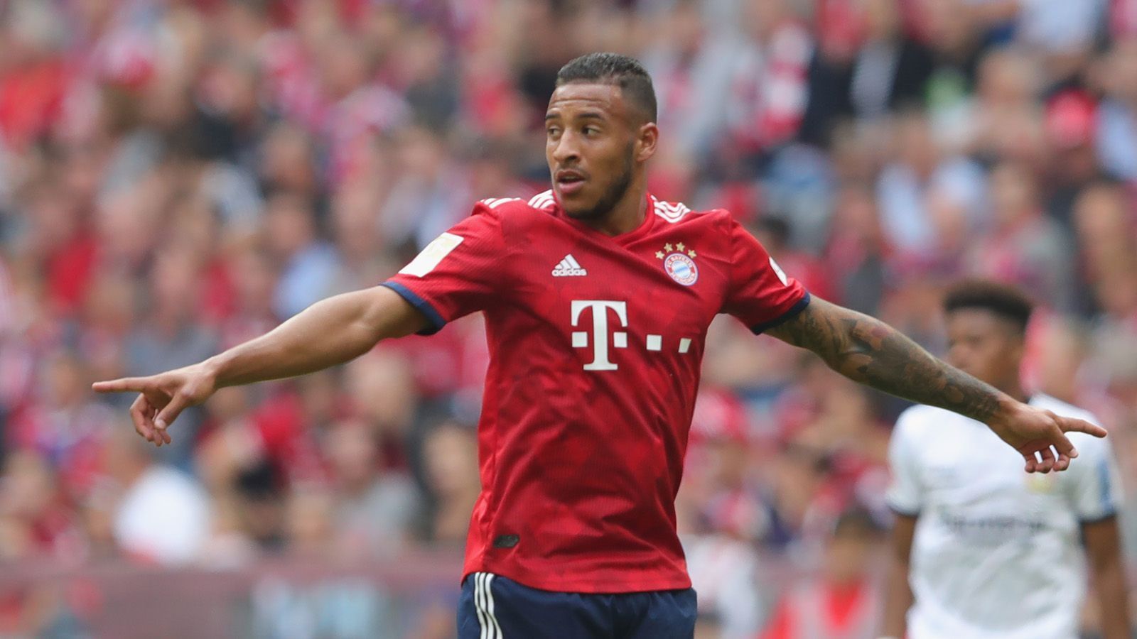 
                <strong>Platz 6 - Corentin Tolisso</strong><br>
                Kam im Sommer 2017 für 41,5 Millionen Euro von Olympique Lyon.
              