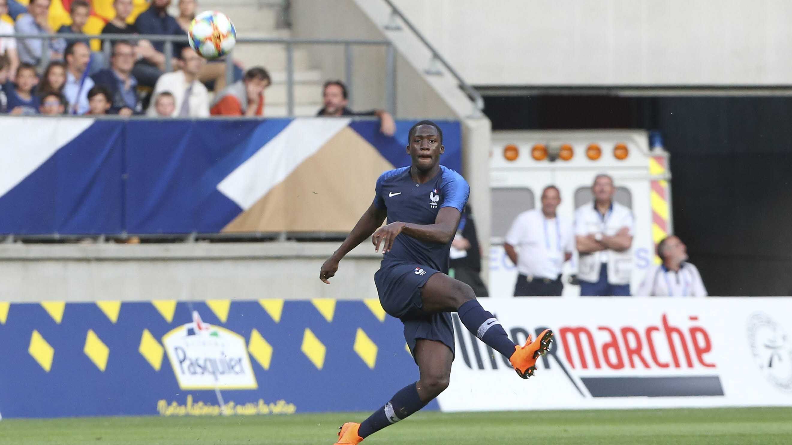 
                <strong>Ibrahima Konaté (Frankreich)</strong><br>
                UEFA-Aussprache: Kon-a-tay
              