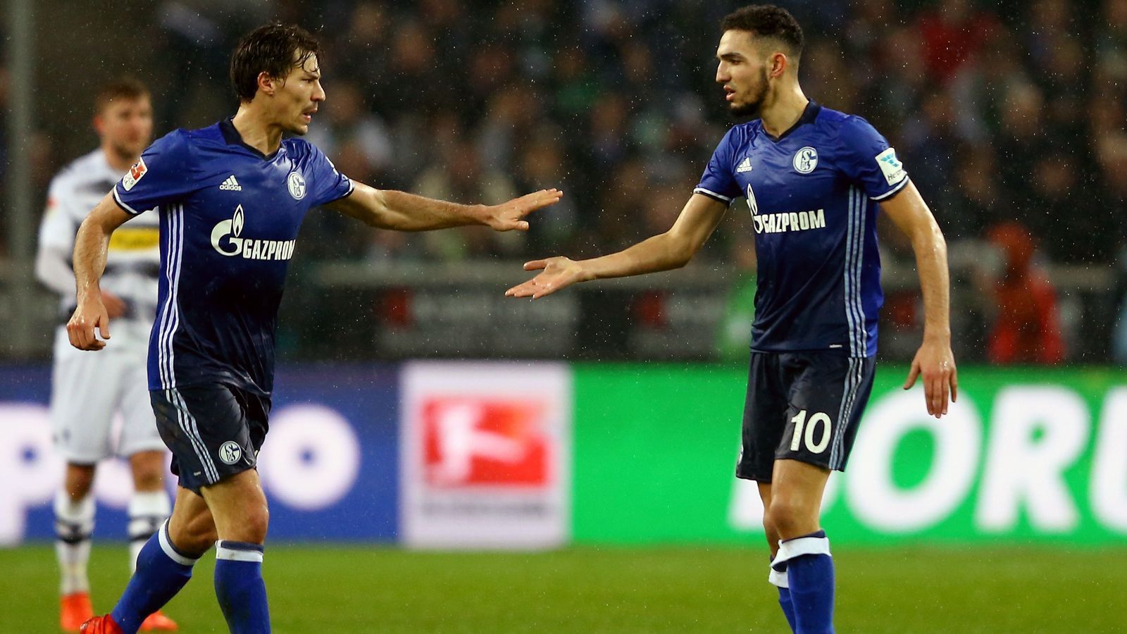 
                <strong>Platz 6 - FC Schalke 04</strong><br>
                Berater-Ausgaben 2017/18: 15,355 Millionen Euro
              