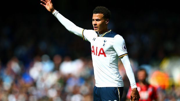 
                <strong>Zentrales Mittelfeld</strong><br>
                Dele Alli (Tottenham Hotspur)
              