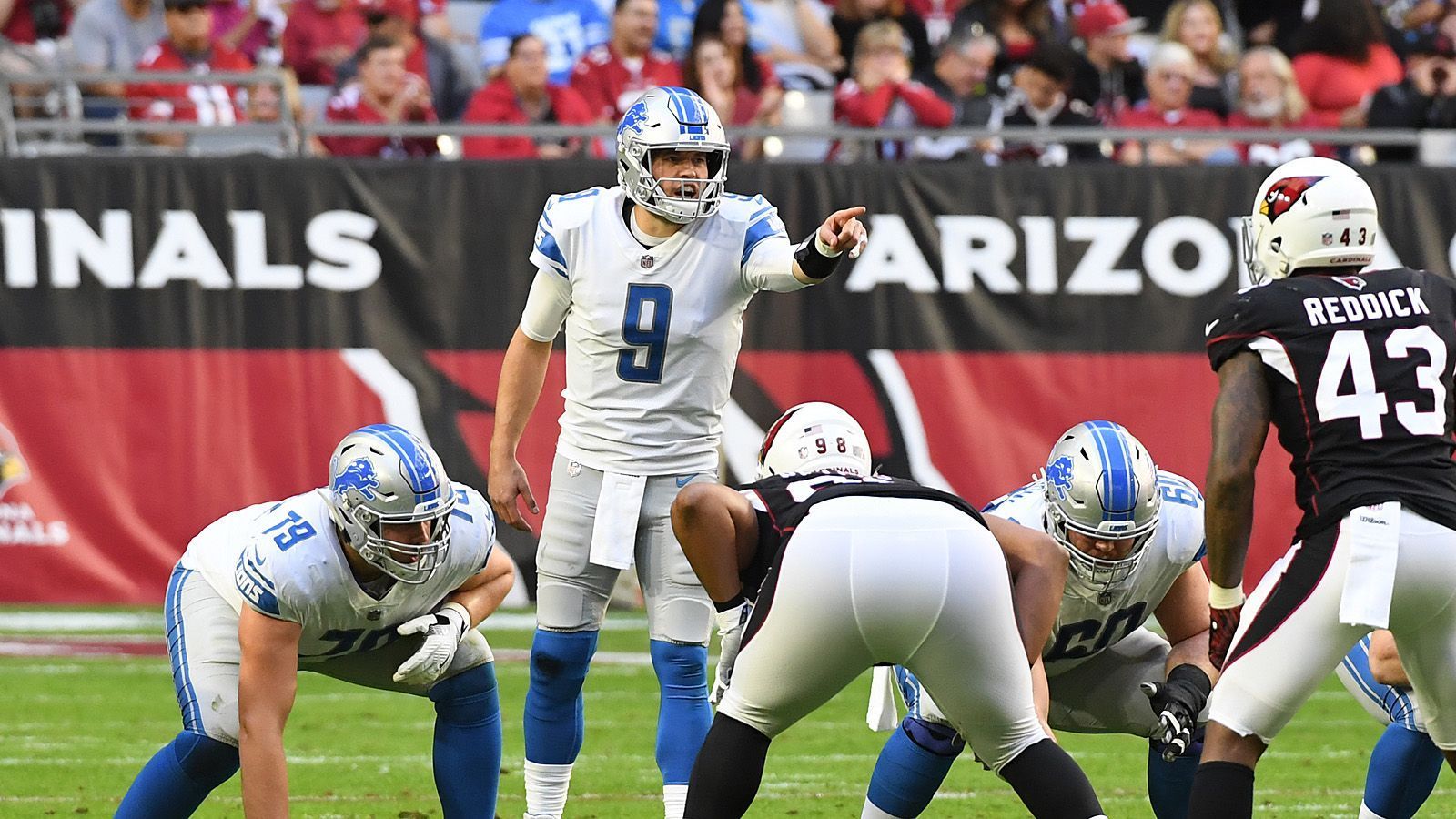 
                <strong>Platz 3: Matthew Stafford</strong><br>
                Platzierung vor Steuern: Verdienst vor Steuern: 33.000.000 DollarVerdienst nach Steuern: 3Platzierung nach Steuern: 18.683.593 Dollar
              