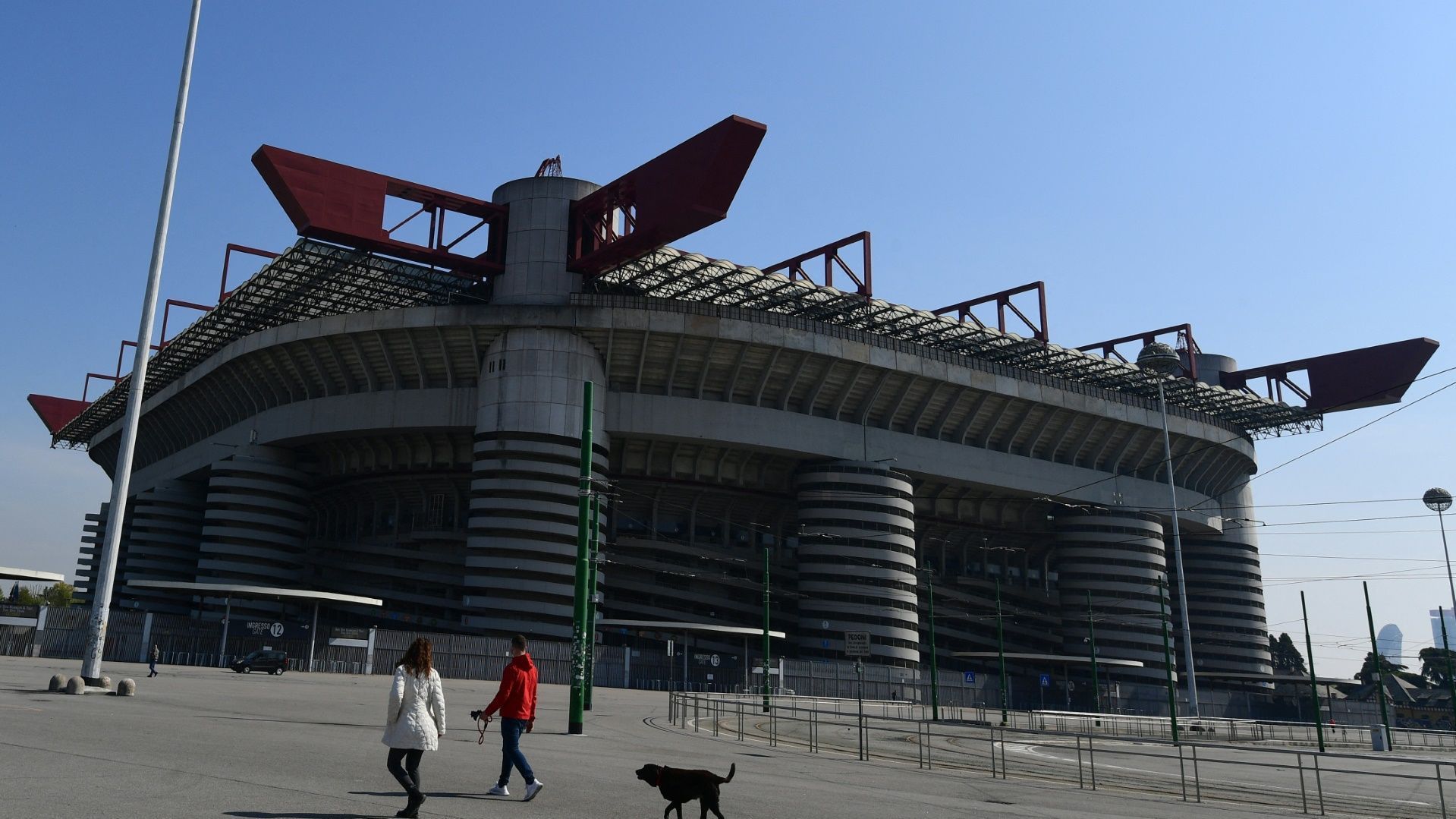 <strong>Stadio Giuseppe Meazza (Mailand)</strong><br>• Heimvereine: AC Mailand, Inter Mailand<br>• Fassungsvermögen: 75.817 Plätze<br>• Eröffnet: 1926 (letzte Renovierung: 2015)