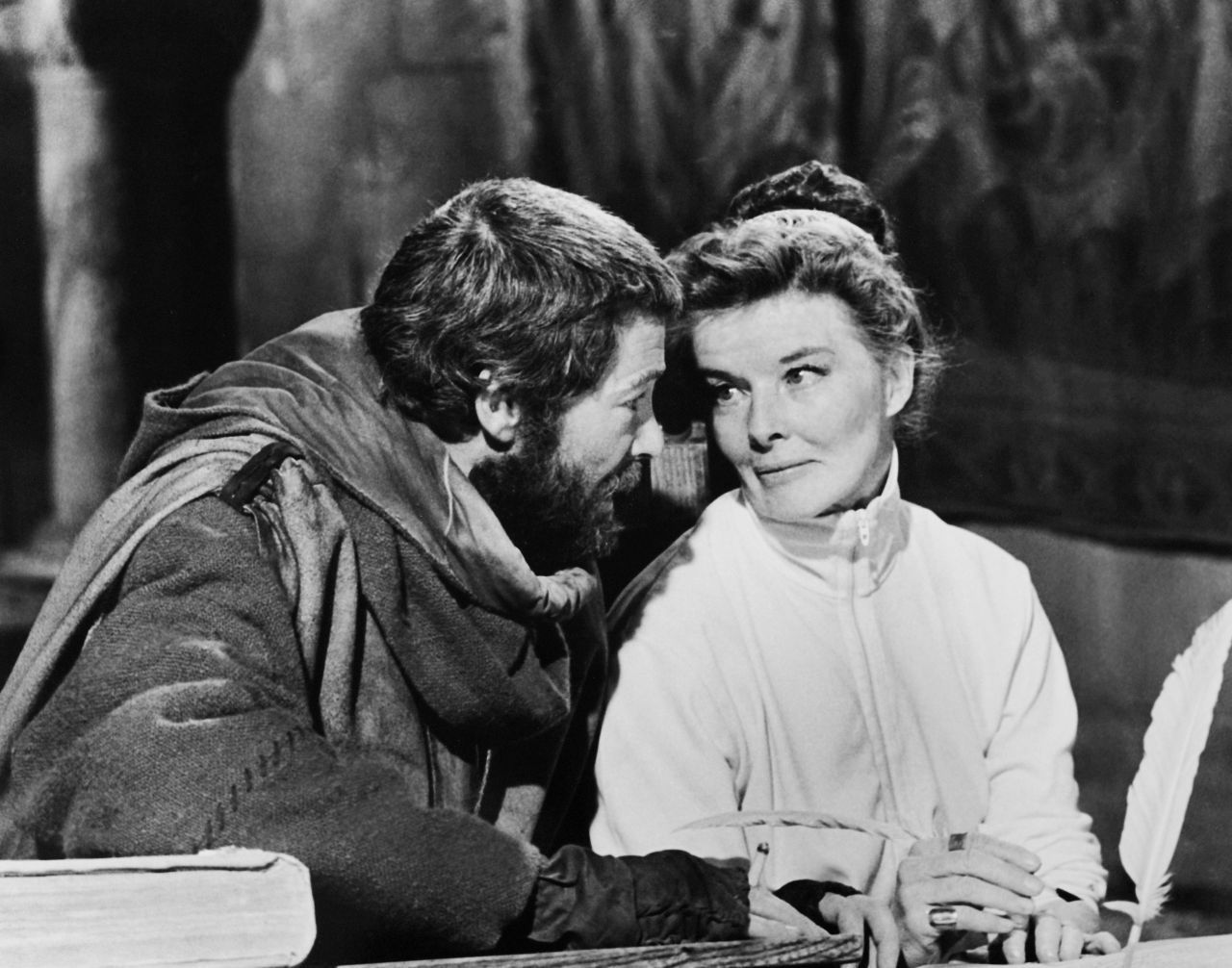 Die meisten Oscars für Schauspiel: Ikone Katharine Hepburn gewann viermal einen Oscar als beste Hauptdarstellerin und führt damit die Liste an.  1933 siegte sie für "Morgenrot des Ruhms", 1967 für "Rat mal, wer zum Essen kommt", 1968 für "Der Löwe im Winter" (Foto) und 1982 für "Am goldenen See".  Außerdem erhielt sie acht weitere Nominierungen.