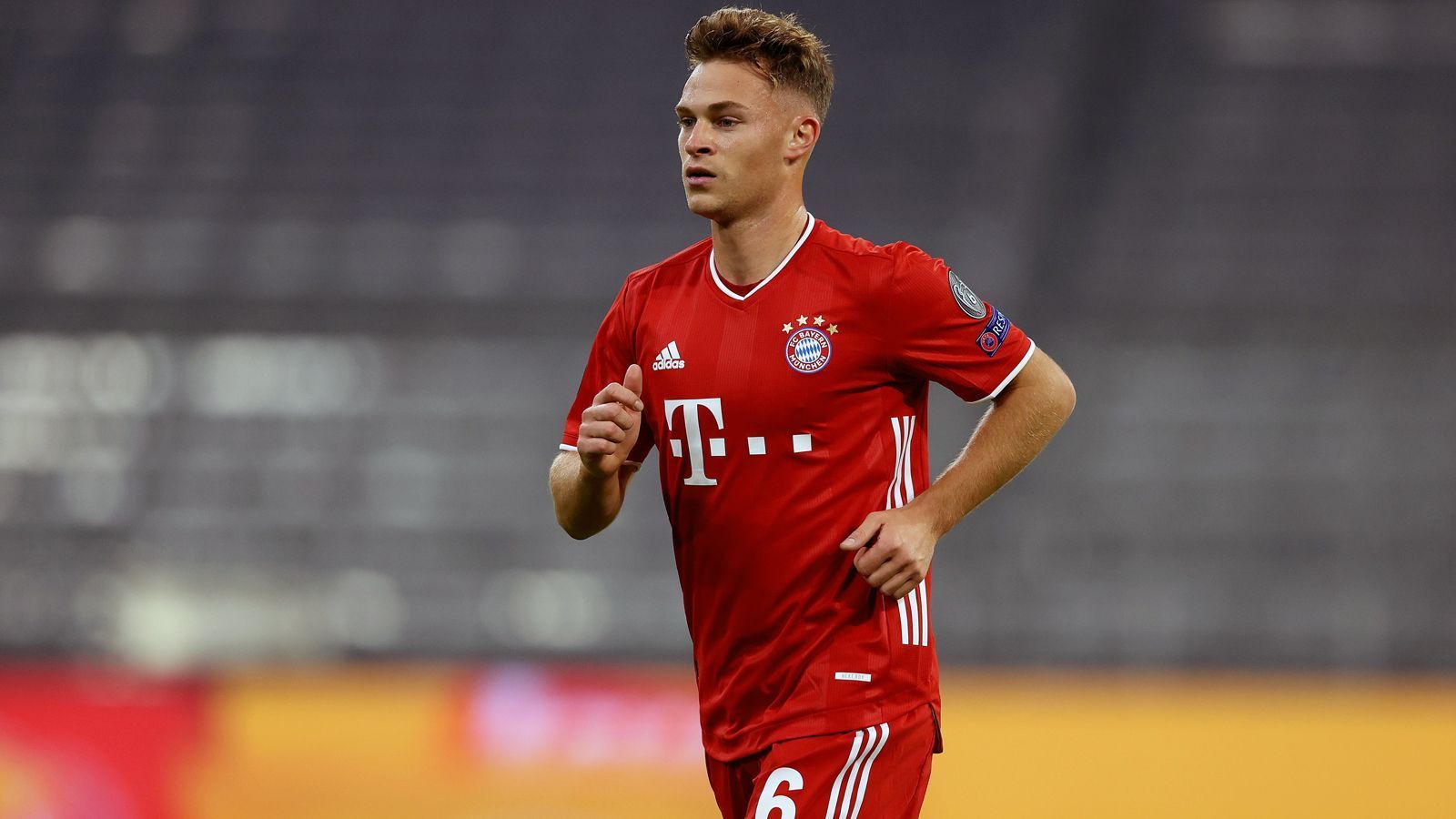 
                <strong>Joshua Kimmich</strong><br>
                Position: Mittelfeld - Verein: FC Bayern München
              