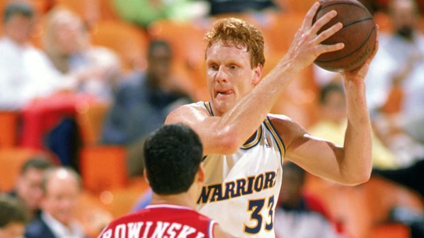 
                <strong>Uwe Blab</strong><br>
                Uwe Blab (von 1985 bis 1990 - Dallas Mavericks, Golden State Warriors, San Antonio Spurs)Draft: 1985, 17. Stelle von den Dallas MavericksSpiele: 235 SpielePunkteschnitt: 2,1 pro SpielPlayoff-Spiele: 7Punkteschnitt: 1,7 pro Spiel
              