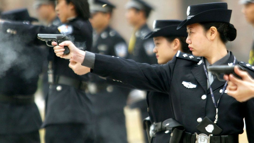 China plant, ausländische Polizeibeamt:innen auszubilden. (Symbolbild)