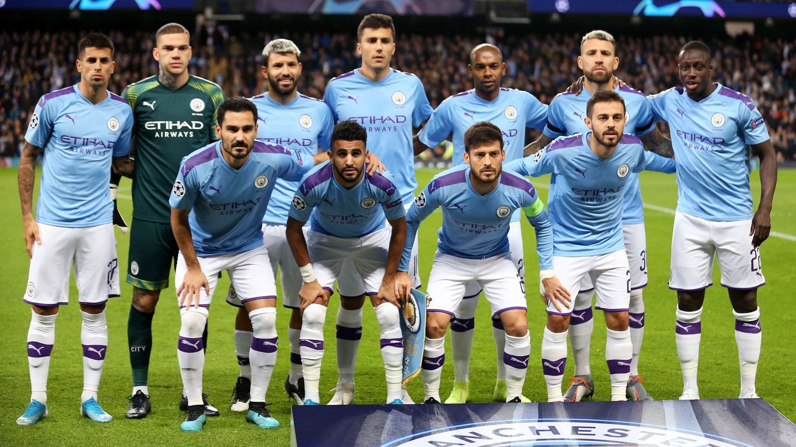 
                <strong>Platz 2: Manchester City</strong><br>
                Manchester City gilt für viele Experten als die beste Mannschaft der Welt. Zuletzt bekräftigte dies auch Liverpool-Coach Jürgen Klopp. In der Champions League wurden die "Skyblues" diesem Ruf in den vergangenen Jahren nicht gerecht. Neuer Anlauf in dieser Saison - die einfache Gruppe C mit Zagreb, Donezk und Bergamo dominiert die Guardiola-Truppe erwartungsgemäß. Auch im League Cup und der Premier League lief es zuletzt mit drei Siegen in Folge. Allmählich kommt City so richtig in Fahrt - was für Platz zwei im Power-Ranking reicht.
              