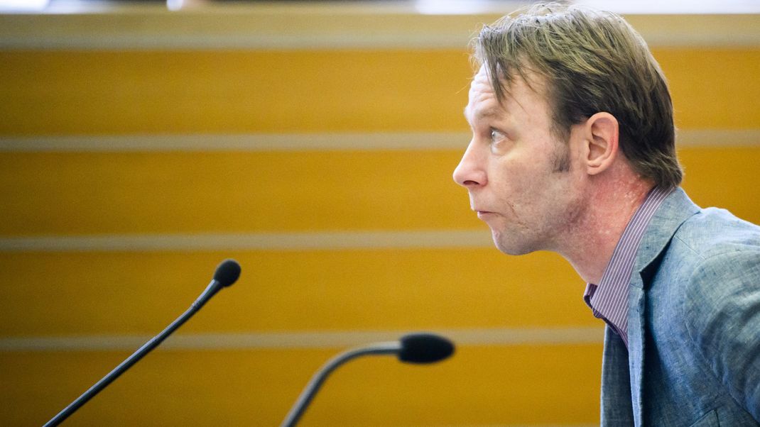 Nach dem aufgehobenem Haftbefehl gegen ihn geht der Prozess gegen Christian B. weiter. 