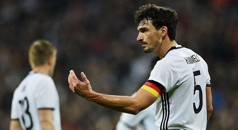 
                <strong>Mats Hummels</strong><br>
                Abwehr: Mats Hummels (Borussia Dortmund), 27 Jahre, 46 Länderspiele, 4 Tore, Weltmeister 2014.
              