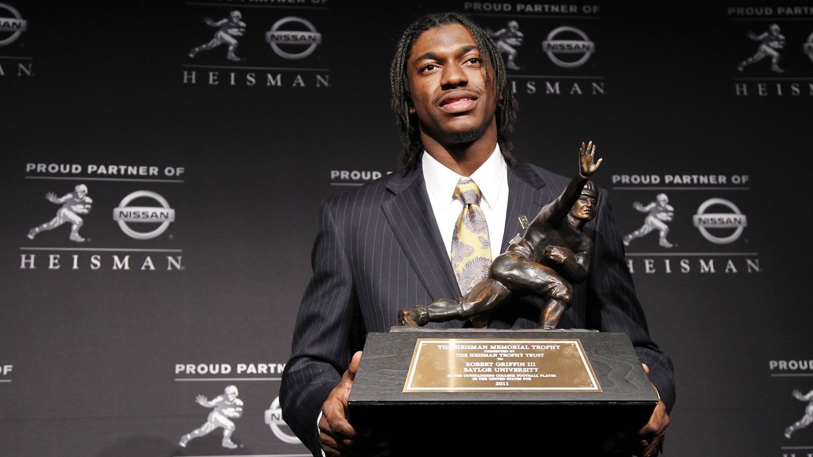 <strong>2011: Robert Griffin III</strong><br>
                Quarterback - Baylor University
