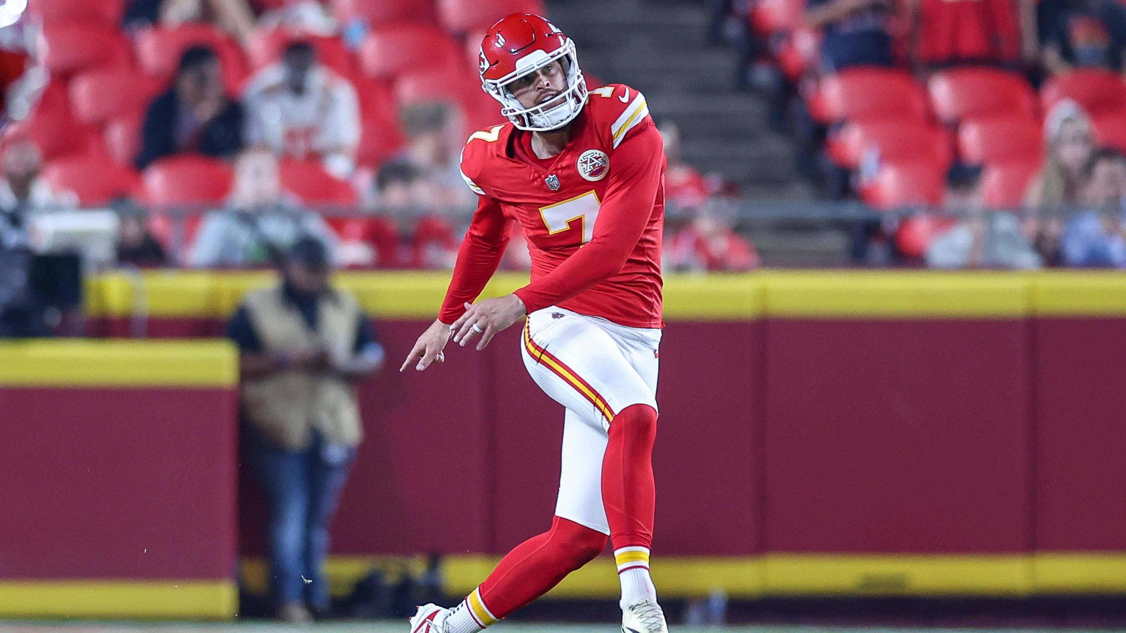 <strong>Kicker</strong><br>1. Platz: Harrison Butker (Chiefs, Foto) - 6,4 Millionen US-Dollar über vier Jahre<br>2. Platz (geteilt): Justin Tucker (Ravens) - 6 Millionen US-Dollar über vier Jahre<br>2. Platz (geteilt): Jake Elliott (Eagles) - 6 Millionen US-Dollar über vier Jahre<br>4. Platz: Matt Gay (Colts) - 5,6 Millionen US-Dollar über vier Jahre<br>5. Platz: Cameron Dicker (Chargers) - 5,5 Millionen US-Dollar über vier Jahre