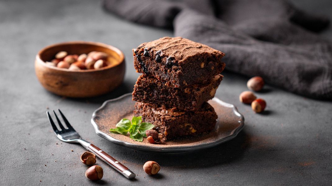 Genuss ohne Reue: Probier doch mal unsere veganen Brownies - einfach und schnell zubereitet.