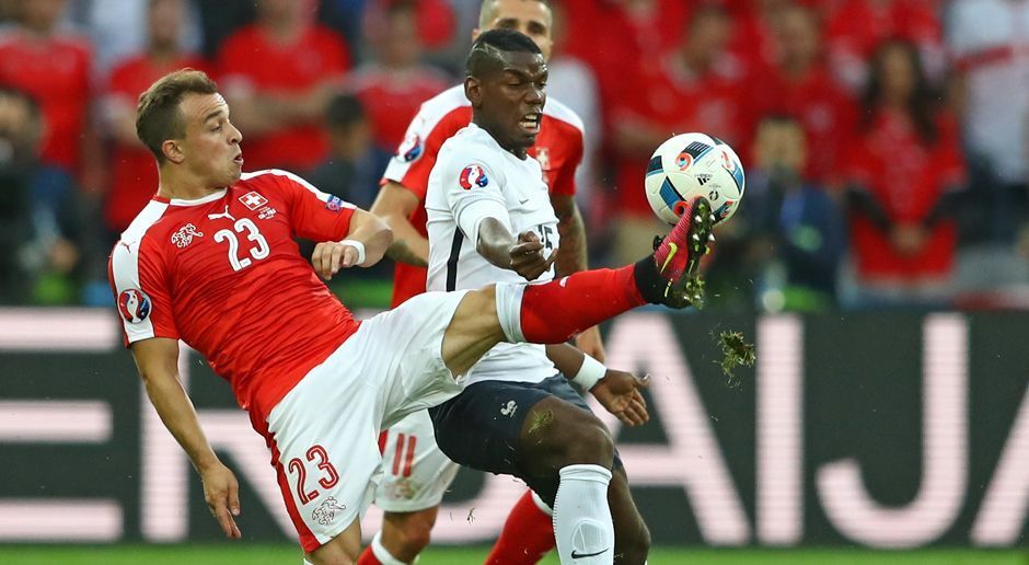 
                <strong>Schweiz vs. Frankreich: Die Einzelkritik</strong><br>
                Schweiz vs. Frankreich: Mit fünf Neuen in der Startelf sicherte sich Frankreich durch ein torloses Remis gegen die Schweiz den ersten Platz in Gruppe A. Vor allem ein Startelf-Rückkehrer überzeugte bei der L'Equipe. Frankreich in der Einzelkritik.
              