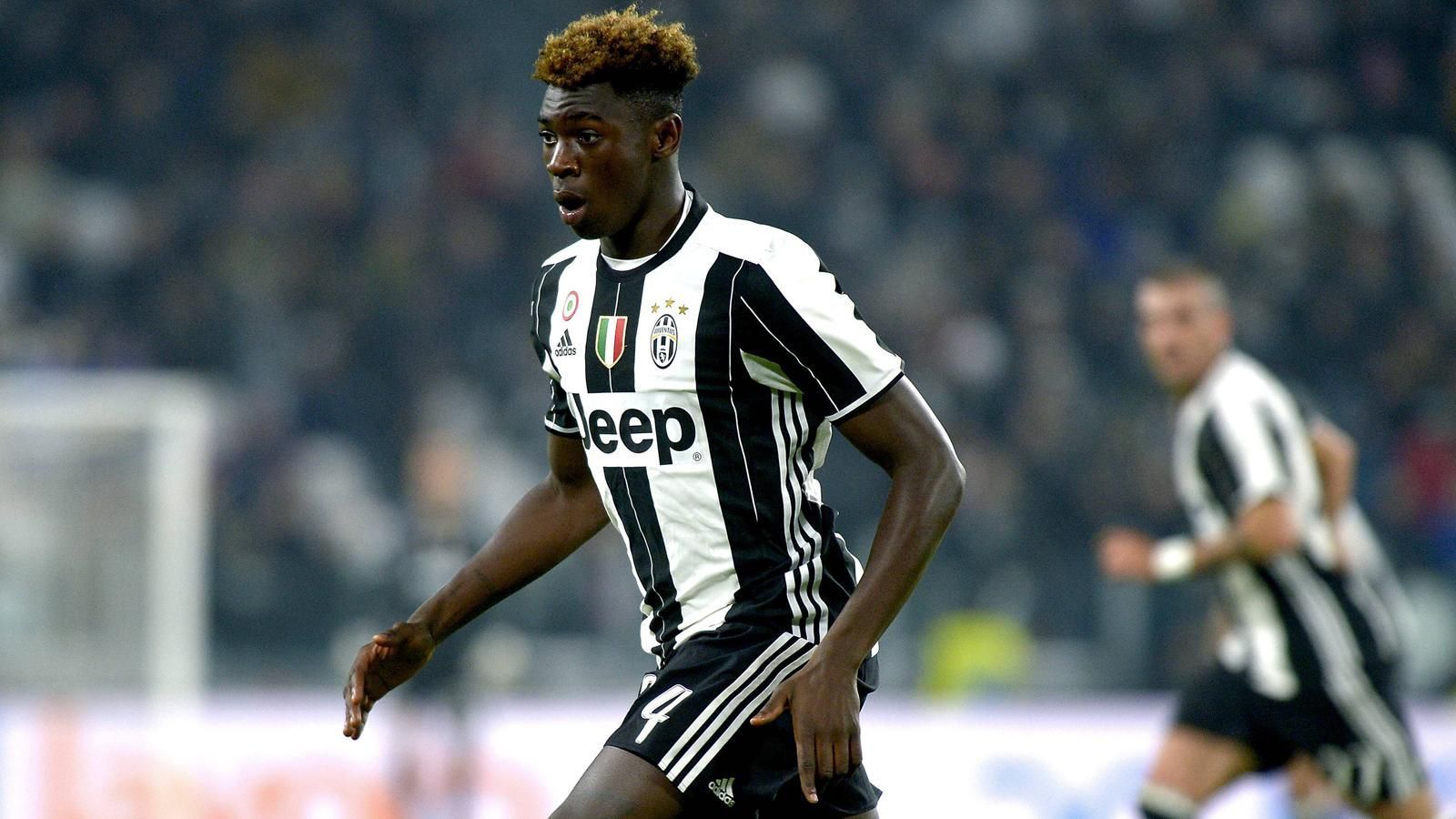 
                <strong>Moise Kean (Italien)</strong><br>
                Das Eigengewächs von Juventus Turin gilt als eines der größten Talente des italienischen Fußballs. Der in der Elfenbeinküste geborene Moise Kean wurde vergangene Saison an Ligakonkurrent Hellas Verona ausgeliehen. Dort kam der Stürmer auf 19 Einsätze und erzielte vier Tore. Ab Anfang März war der 18-Jährige aufgrund einer Adduktorenverletzung allerdings außer Gefecht gesetzt.
              