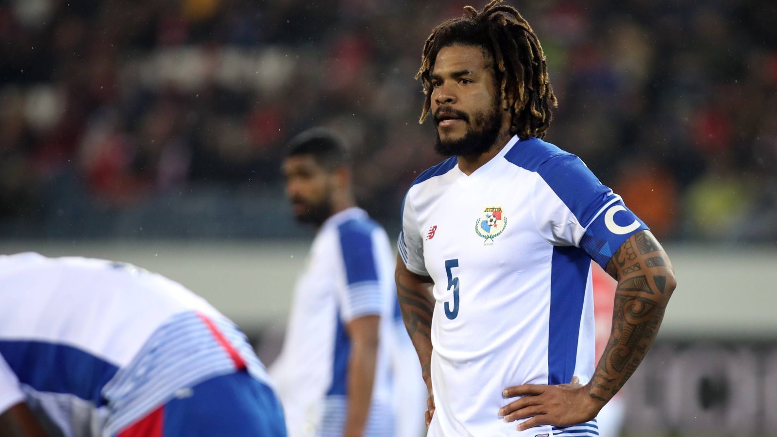 
                <strong>Roman Torres (Panama)</strong><br>
                Roman Torres (Panama) - Gewicht: 99 Kilogramm.
              