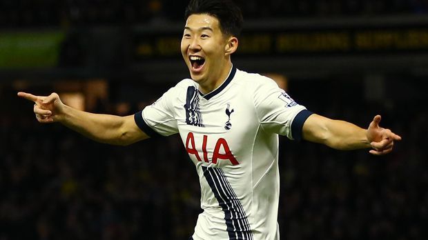 
                <strong>Heung-Min Son (Tottenham Hotspur)</strong><br>
                Mit einem Wahnsinns-Hackentor in 89. Minute schoss Heung-Min Son Tottenham Hotspur gegen Watford zum Sieg. Der Ex-Leverkusener verlängerte geschickt eine Flanke und erzielte so das 2:1. Dem Südkoreaner scheint es keine Probleme zu bereiten, erstmals auf eine Pause zum Jahresende verzichten zu müssen - ganz im Gegenteil.
              