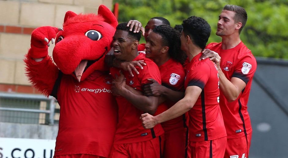 
                <strong>Leyton Orient: O's, "die Os" </strong><br>
                Kurz und knapp werden die Spieler von Leyton Orient einfach die "O's" genannt. Denn bevor es Rückennummern gab, trugen die Orient-Kicker einfach ein großes O auf ihren Trikots.
              