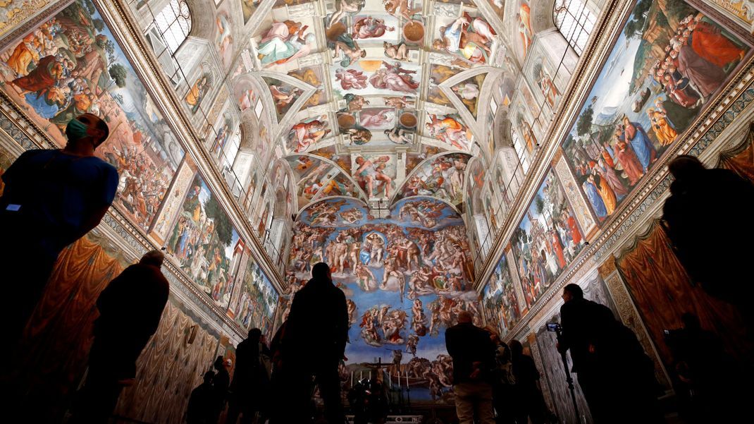 Die Mitarbeiter:innen der Museen im Vatikan sind unzufrieden und drohen mit einer Sammelklage. 