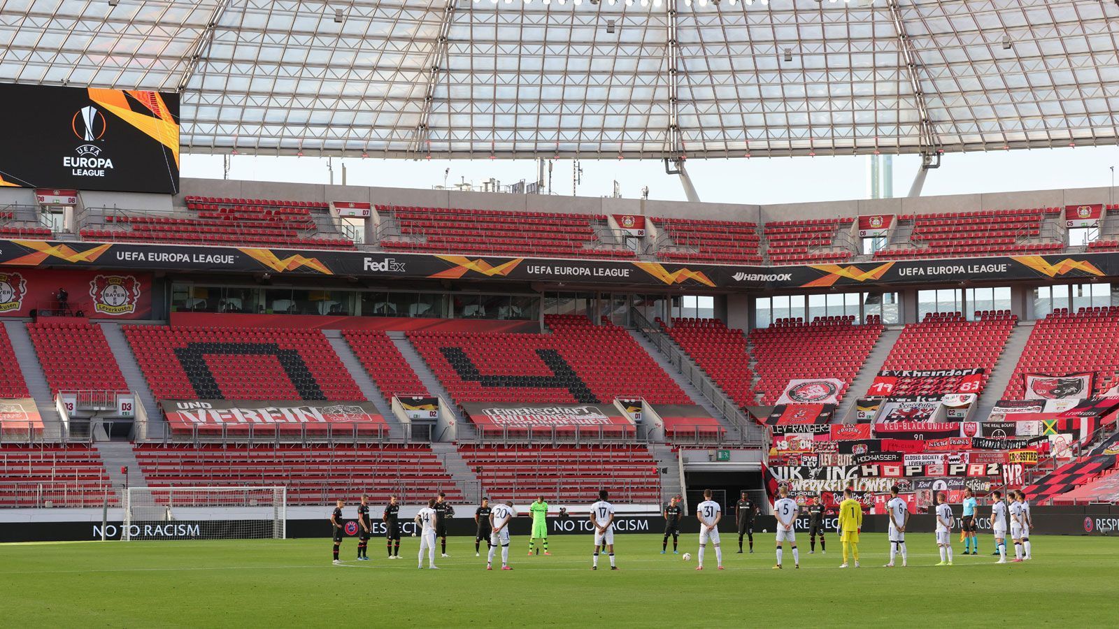 
                <strong>Bayer 04 Leverkusen</strong><br>
                Stadion: BayArenaKapazität: 30.210Vorgehen: Entscheidung fällt in den nächsten Tagen (Stand: 13. August)
              