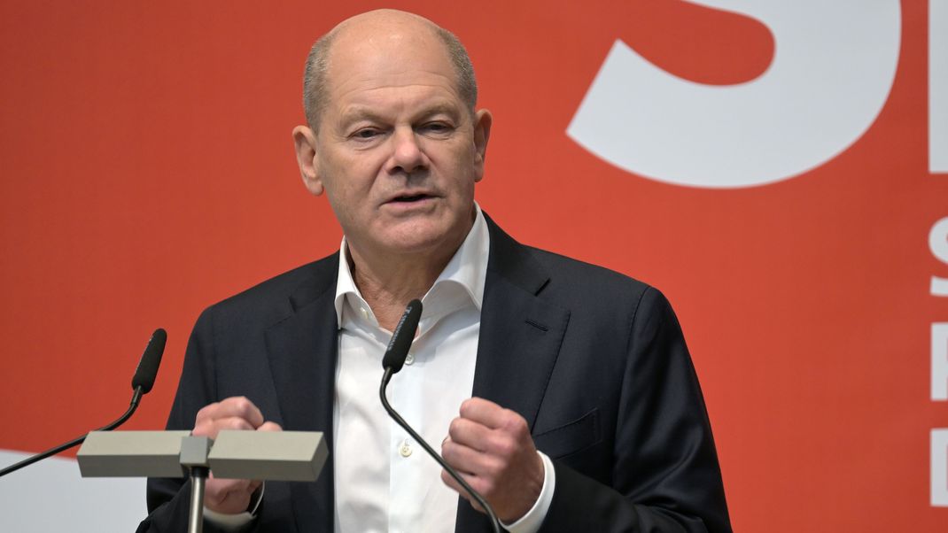 Bundeskanzler Olaf Scholz (SPD) warnt vor Wladimir Putin und der AfD.