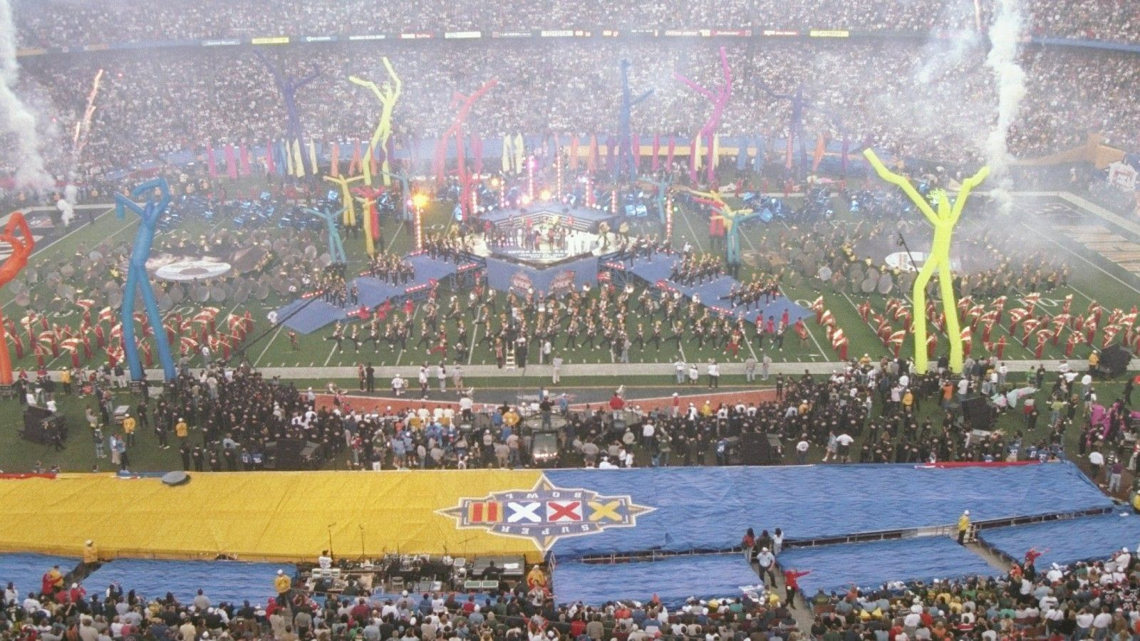 
                <strong>Diese Band hat die meisten Auftritte in der Super Bowl Halftime Show</strong><br>
                Für die Fans, die weniger am sportlichen Geschehen auf dem Rasen interessiert sind, ist die Halbzeit-Show das Highlight der Super-Bowl-Nacht. Während die größten Künstler der Musikgeschichte schon ihre Stempel hinterlassen haben, gehört einer Universitäts-Band der Titel für die meisten Auftritte. Die legendäre "GSU Tigers Marching Band" der Grambling State University war bereits sechs Mal Teil der Halbzeit-Show. Zuletzt 1998. Also noch vor Tom Bradys NFL-Debüt. 2022 teilen sich die Rap-Größen Eminem, Snoop Dogg, Dr. Dre und Kendrick Lamar sowie R'n'B-Star Mary J. Blige die Bühne.
              