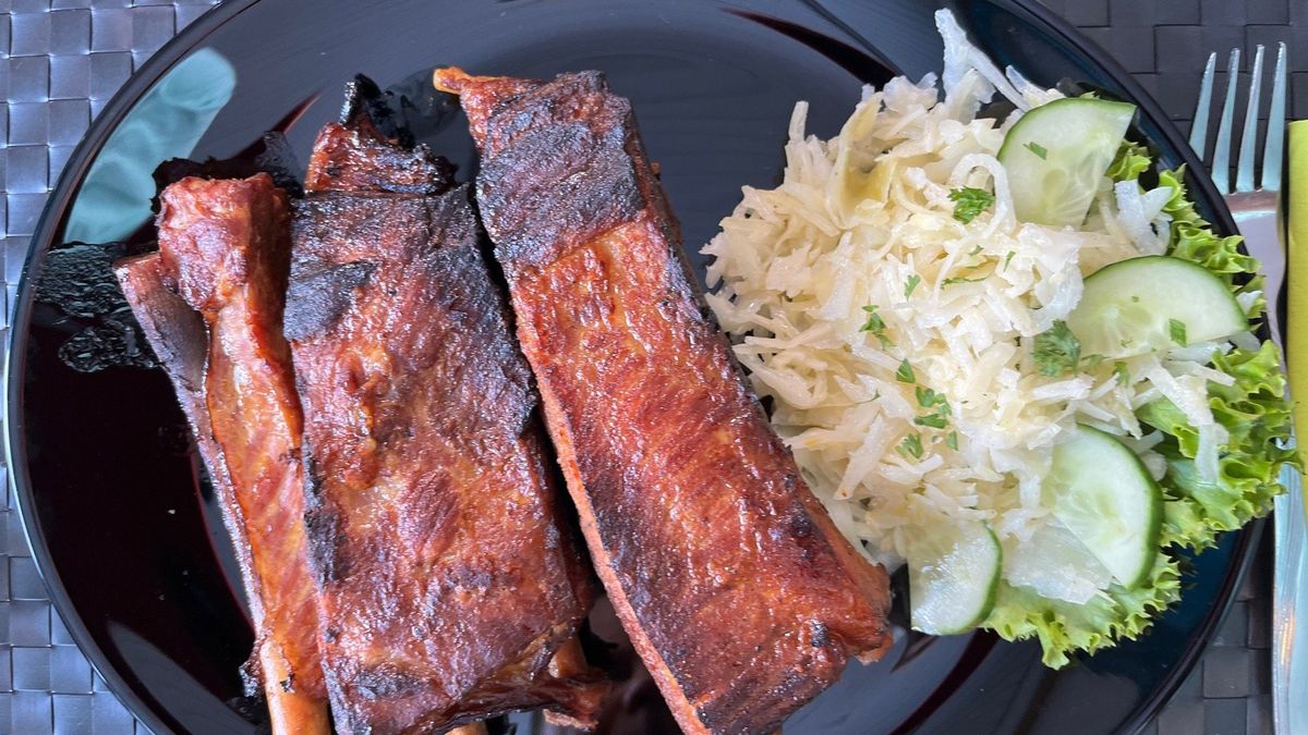 Spareribs mit Krautsalat