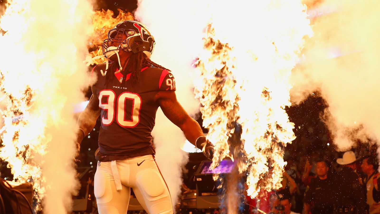 
                <strong>Houston Texans: Jadeveon Clowney</strong><br>
                Gesamtverdienst 2019: 15.967.200 DollarOutside Linebacker
              