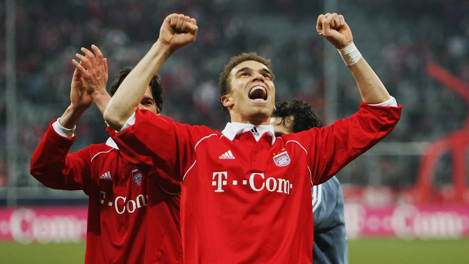 
                <strong>Valerien Ismael</strong><br>
                Beim FC Bayern: Juli 2004 bis Januar 2008Verpflichtet vom: SV Werder Bremen (8,5 Millionen Euro Ablöse)Spiele/Tore für den FC Bayern: 46/2Erfolge beim FC Bayern: Deutscher Meister 2006, Deutscher Pokalsieger 2006
              