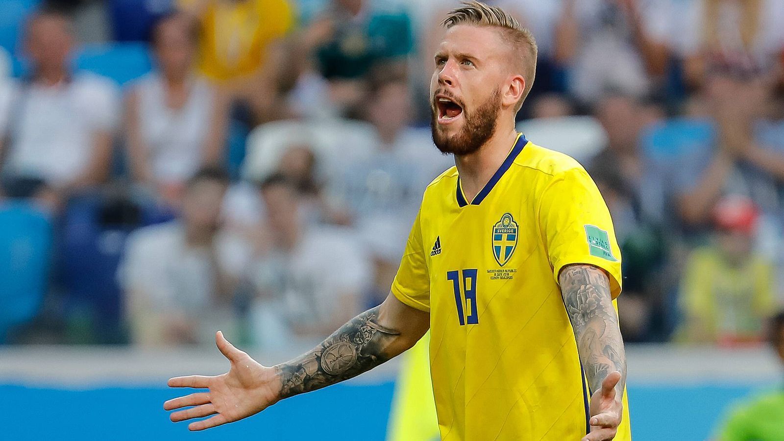 
                <strong>Pontus Jansson</strong><br>
                
              