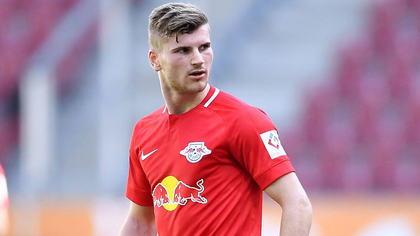 
                <strong>RB Leipzig</strong><br>
                Zugänge: Angelino (Manchester City, Leihe), Hee-chan Hwang (RB Salzburg), Joesp Martinez (UD Las Palmas), Benjamin Heinrichs (AS Monaco, Leihe), Jean-Kevin Augustin (Leeds United, Leih-Ende)Abgänge: Timo Werner (Bild, FC Chelsea), Malik Talabidi (FC Wil 1900), Mads Bidstrup (FC Brentford), Hannes Wolf (Borussia Mönchengladbach, Leihe), Frederik Jäkel (KV Oostende, Leihe), Tom Krauß (1. FC Nürnberg, Leihe), Yvon Mvogo (PSV Eindhoven, Leihe), Ethan Ampadu (FC Chelsea, Leih-Ende), Patrik Schick (AS Rom, Leih-Ende), Angelino (Manchester City, Leih-Ende)
              