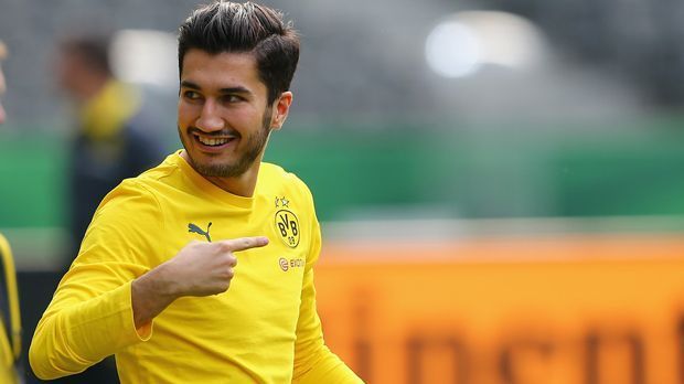 
                <strong>Nuri Sahin (Borussia Dortmund)</strong><br>
                Nuri Sahin (Borussia Dortmund):Ausbildung im Bereich der Neuen Medien.
              