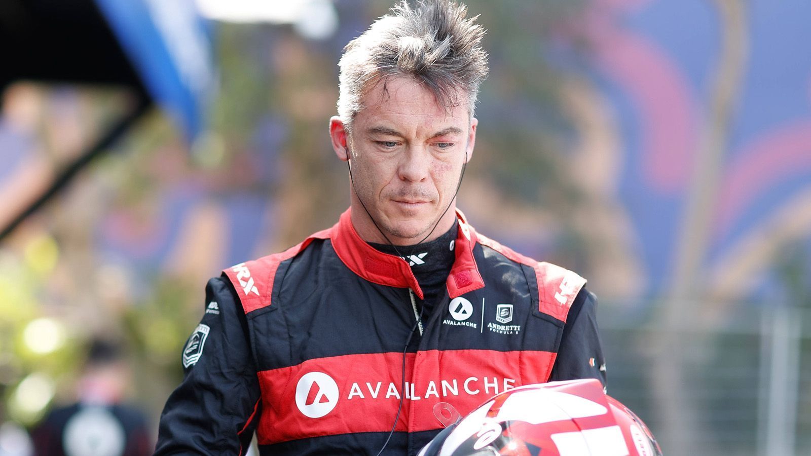 
                <strong>Andre Lotterer (Andretti)</strong><br>
                Nach dem Qualifying war Andre Lotterer komplett bedient, denn der Rheinländer war bei der Zeitenjagd quasi chancenlos, er landete nur auf dem 20. Startplatz. Im Rennen spielte der 41-Jährige aber seine ganze Erfahrung aus und profitierte auch von Ausfällen. Als Neunter fuhr Lotterer noch zwei eher unerwartete Punkte ein.
              