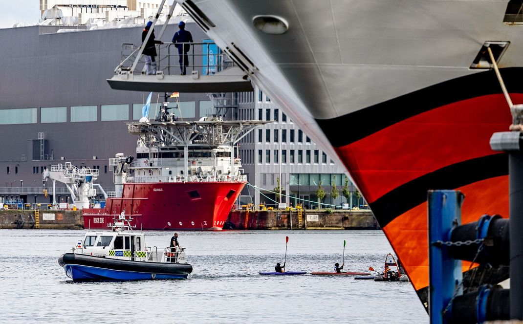 Die Blockade in Kiel ist Teil einer europaweiten Protestaktion.