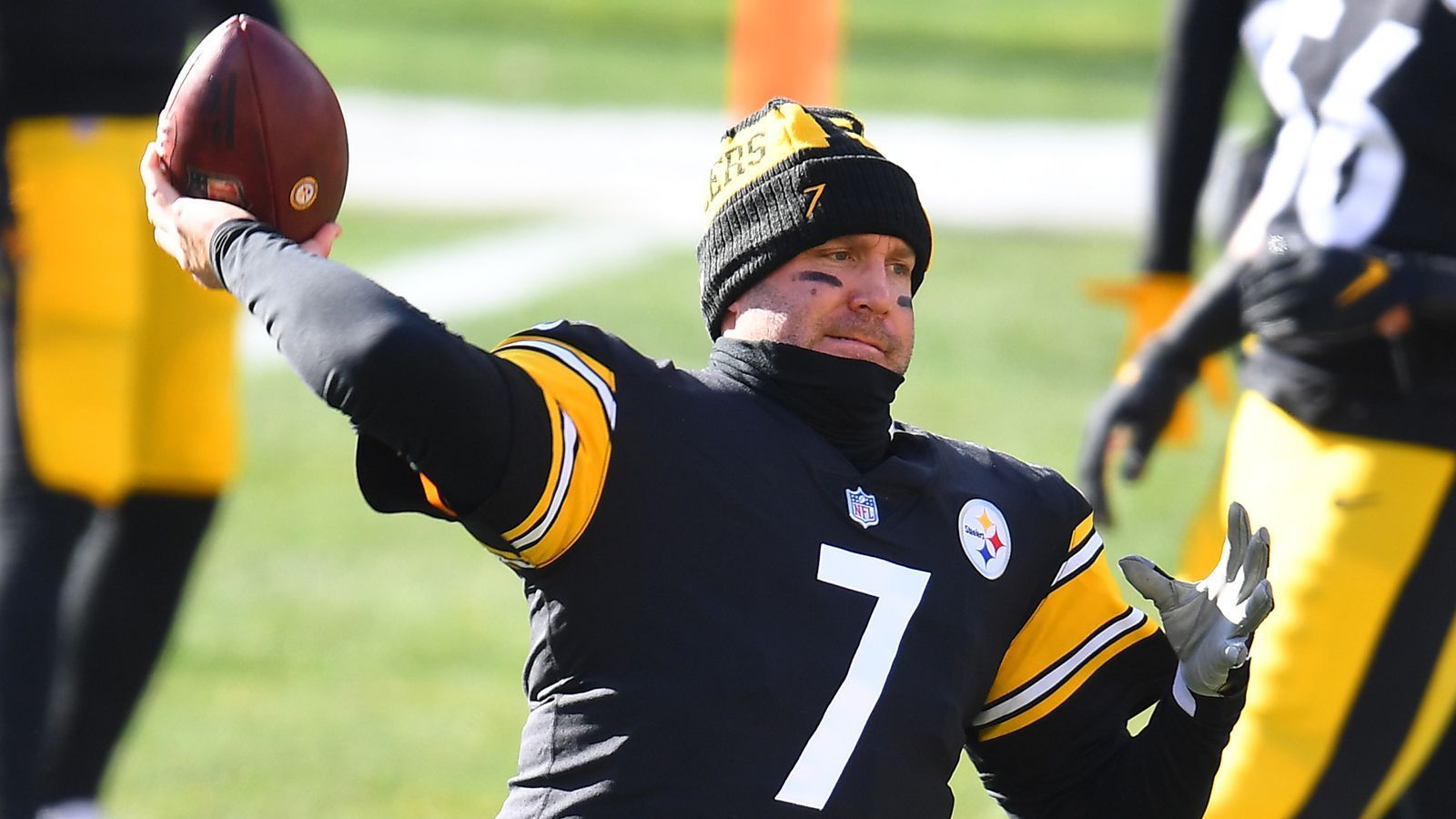 
                <strong>8. Ben Roethlisberger (Pittsburgh Steelers)</strong><br>
                Total Cash: 26.000.000 Dollar -Vertragslaufzeit: 2022 -Position: Quarterback -Alter: 38
              