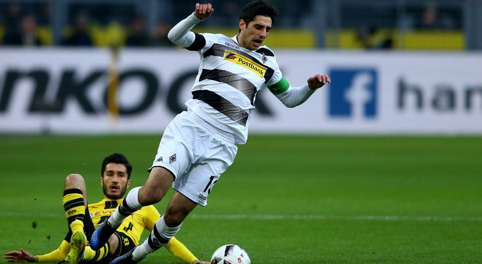 
                <strong>Lars Stindl</strong><br>
                Lars Stindl: Stindl konnte im Mittelfeld zwar immer mal wieder den Ball gewinnen, die anschließenden Pässe waren jedoch zu ungenau. Zudem verschuldete er die Ecke, die zur Dortmunder Führung führte. ran-Note: 4.
              