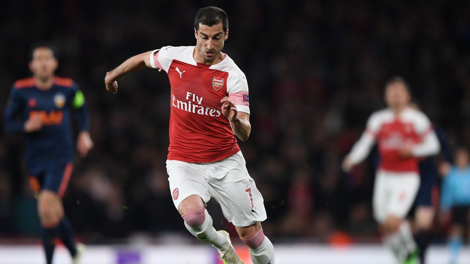 
                <strong>Henrikh Mkhitaryan</strong><br>
                2013-2016: Borussia DortmundSeit 2018 beim FC Arsenal
              