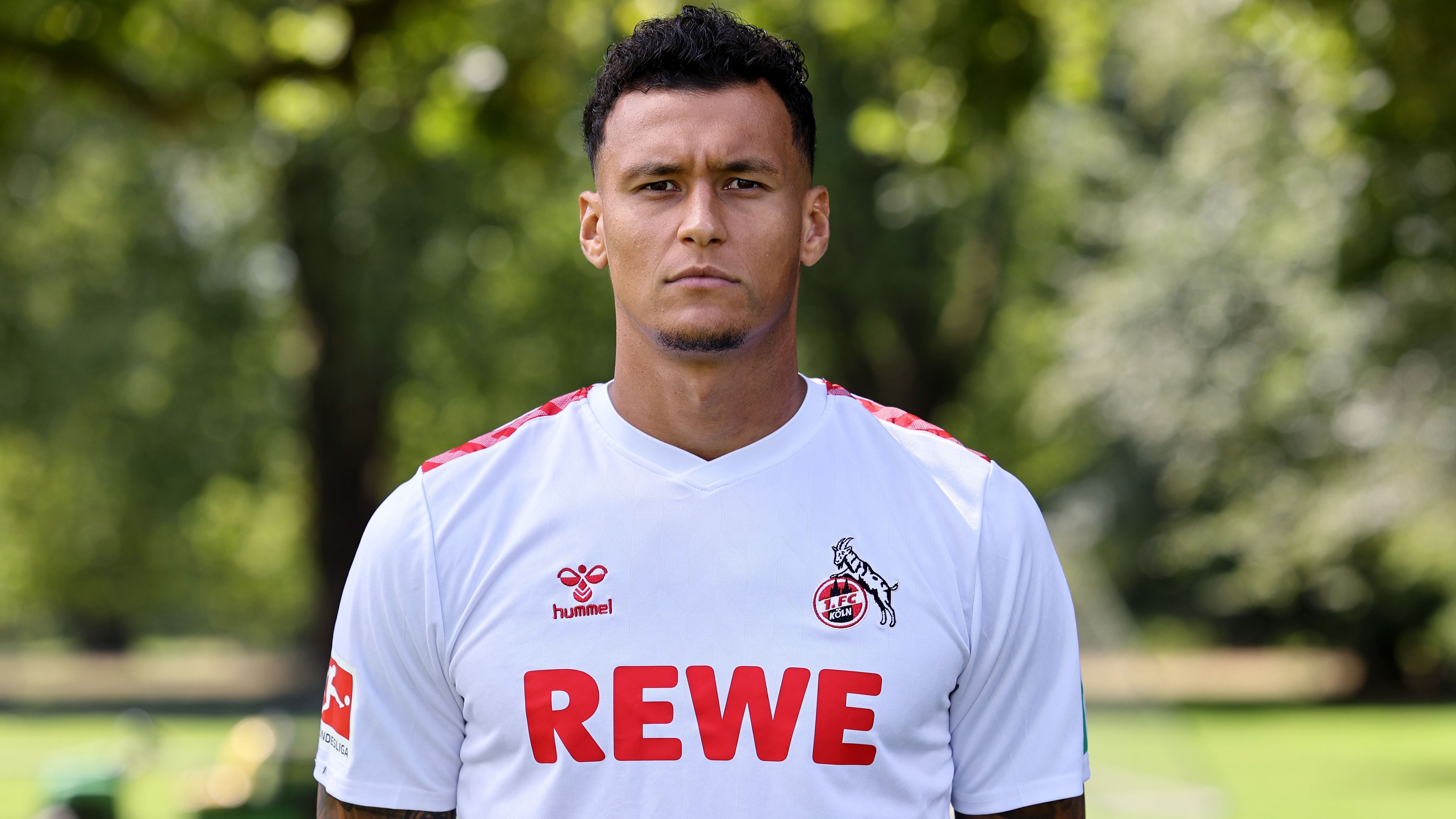 <strong>Davie Selke (1. FC Köln)</strong><br>Ein A-Länderspiel war Selke aber noch nicht vergönnt. Vielleicht testet Bundestrainer Nagelsmann ihn nun vor der EM. Für den 1. FC Köln erzielte der Angreifer in der aktuellen Saison zwei Tore. Auch wenn Selke bei den Fans nicht immer unumstritten ist, ist er in der Bundesliga seit vielen Jahren eine feste Größe. In ingesamt 223 Spielen erzielte er 42 Treffer.