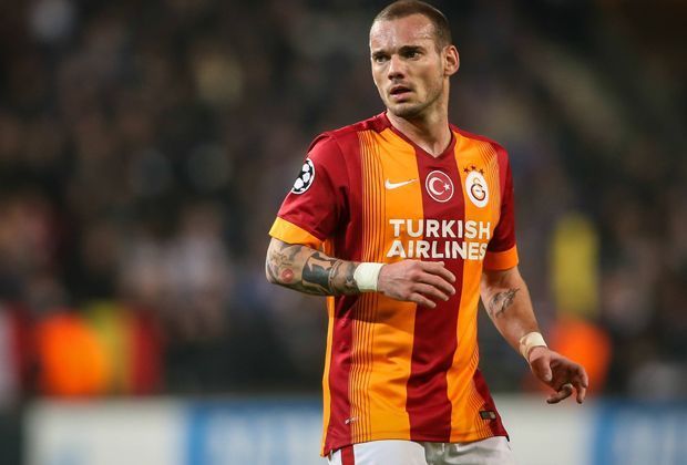 
                <strong>Wesley Sneijder (Galatasaray Istanbul)</strong><br>
                Wesley Sneijder ist angeblich unzufrieden in der Türkei, etwa wegen ausstehender Gehaltszahlungen im Herbst. Zuletzt wurde Juventus Turin als nächster Arbeitgeber hoch gehandelt, die Ablösesumme liegt angeblich bei 12 Millionen Euro. 
              