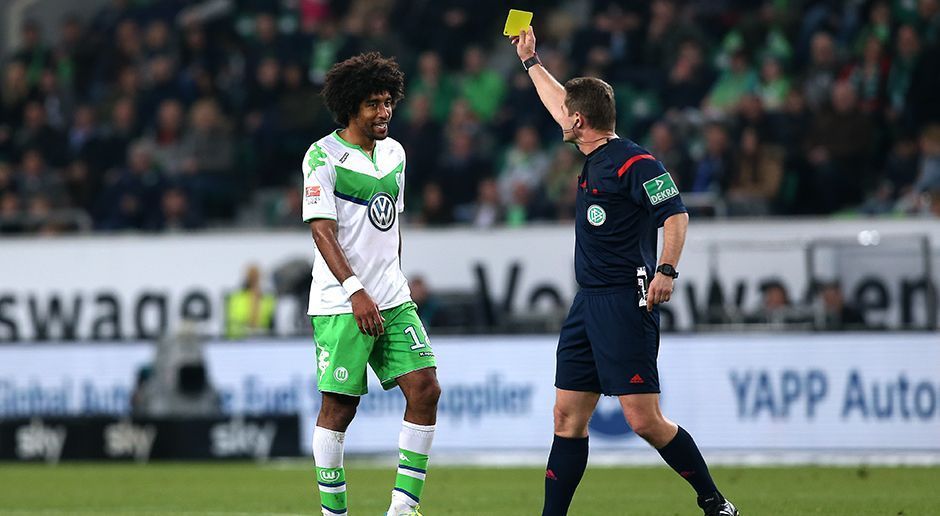 
                <strong>Dante</strong><br>
                Dante: Seine erste Bundesligasaison im VfL-Dress verlief für Dante alles andere als gut. Zwar konnte er mit Wolfsburg in der Champions League Erfolge feiern, in der Liga reichte es jedoch nur für Rang acht. Im nächsten Jahr muss der 4,5 Millionen-Euro-Neuzugang noch eine Schippe drauflegen - zumal Abwehrchef Naldo zu Schalke wechselt.
              