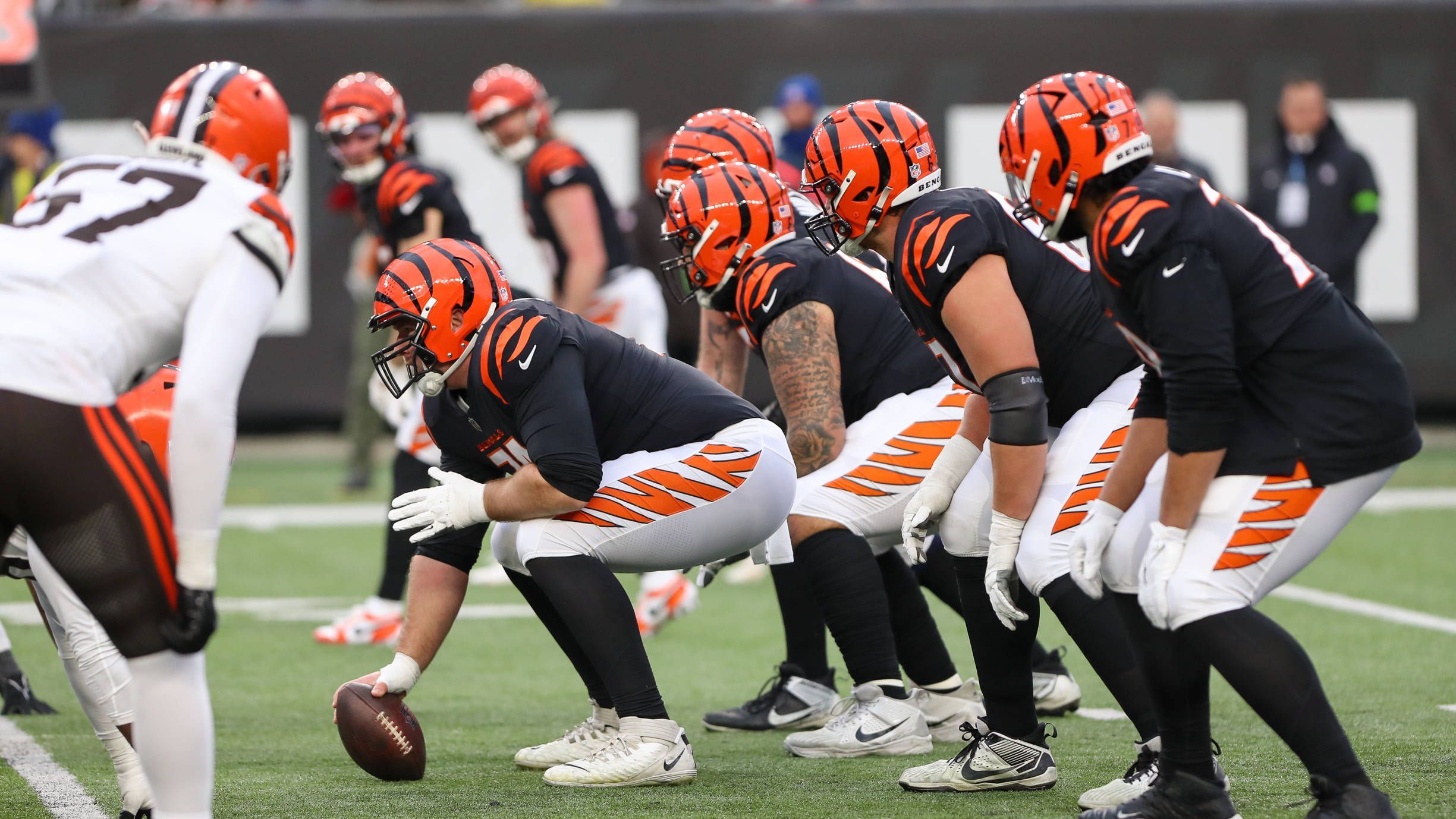 <strong>Platz 15: Cincinnati Bengals - 42,6 Millionen US-Dollar</strong><br>Anzahl der Spieler: 12<br>Top-Verdiener: Orlando Brown Jr. (LT) - 16,4 Millionen US-Dollar<br>Durchschnitts-Cap-Space pro Spieler: 3,5 Millionen US-Dollar<br>Prozentualer Anteil der O-Line am Cap Space: 16,03%